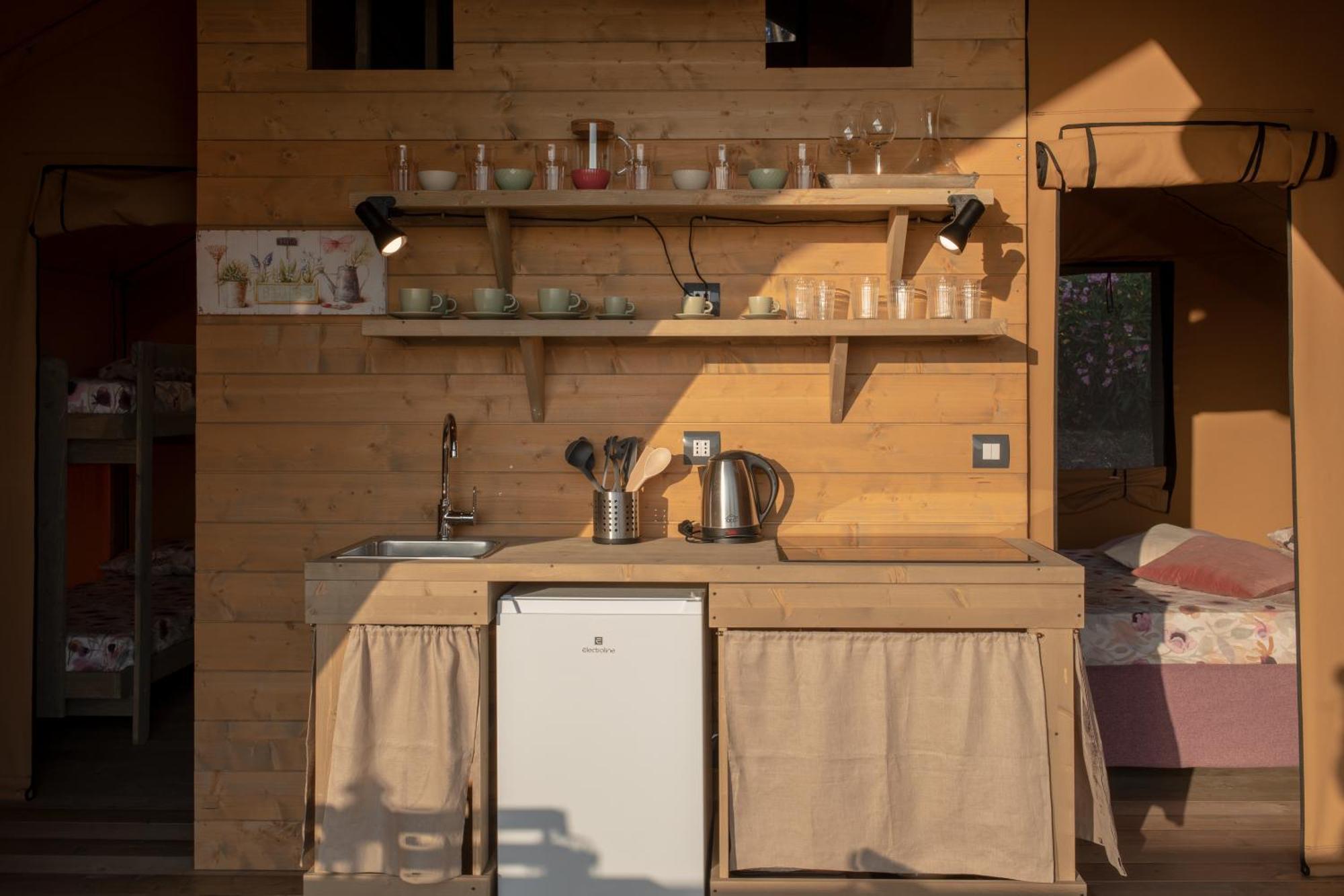 Glamping Debbiare Hotel Riparbella Buitenkant foto